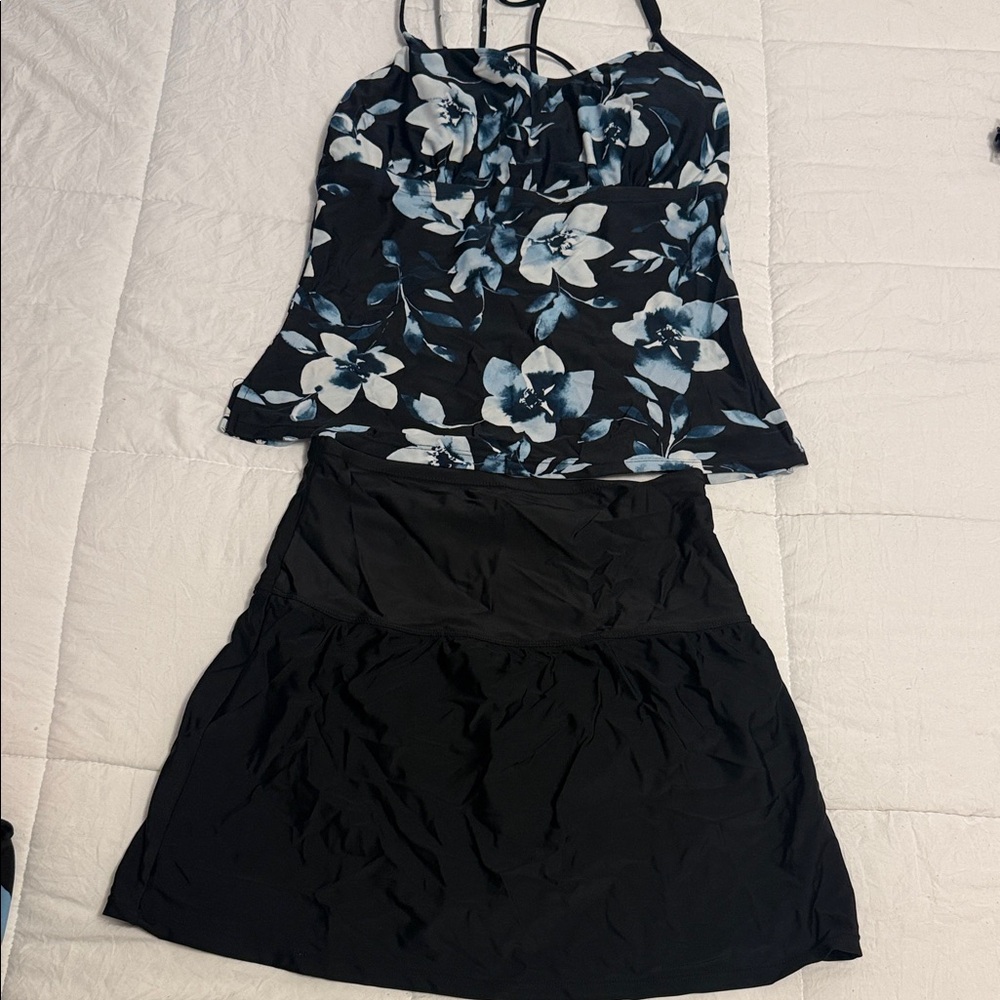 Island scape 2 piece tankini swimsuit skirt size 10